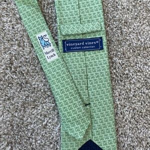 Vineyard Vines Merrill Lynch tie